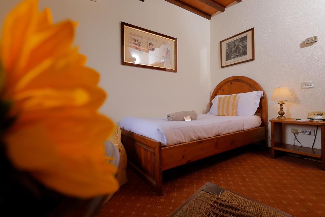 Relais Vignale & Spa Radda in Chianti Exterior foto